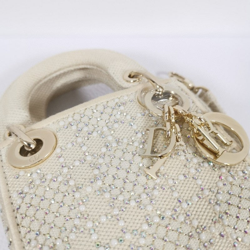 Dragons Bags Detail
