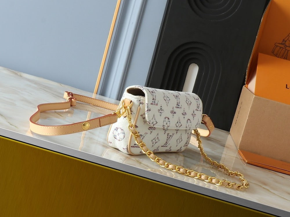 Dragons Bags ln Luxury Bag --76416
