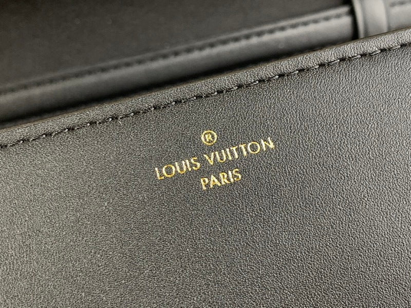 Dragons Bags ln Luxury Bag --61900