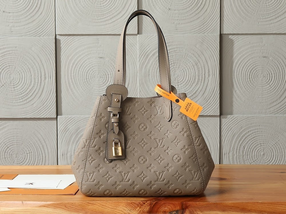 Dragons Bags ln Luxury Bag --97279