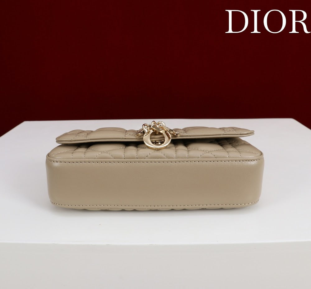 Dragons BagsDiorn Luxury Bag --116362