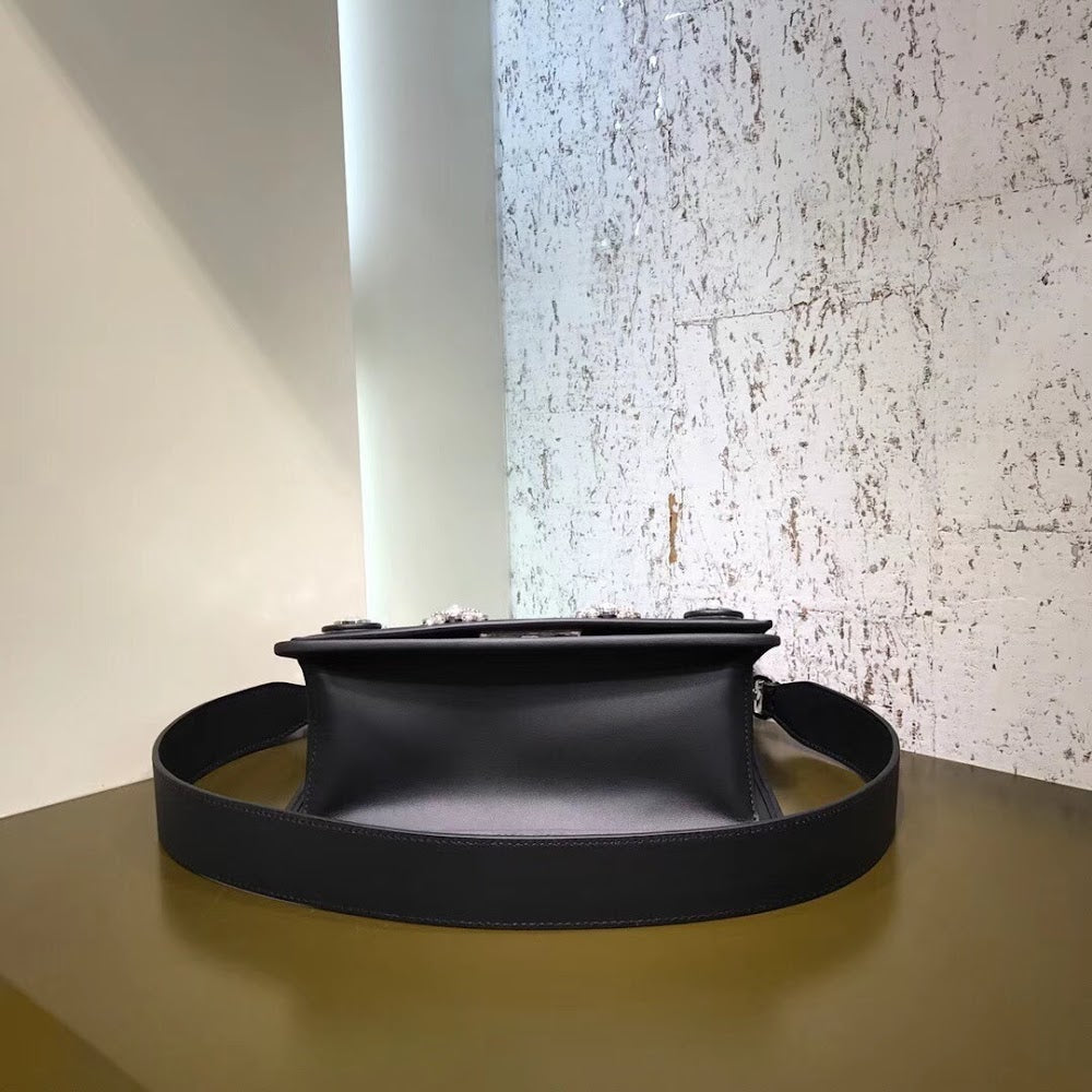 new-luxury-designer-bags-nm15046