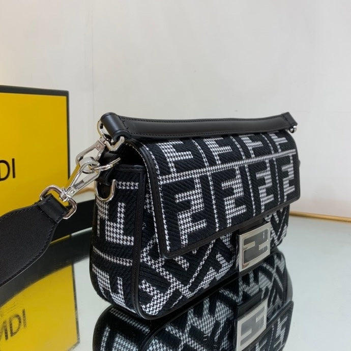new-designer-premium-bags-nm15494