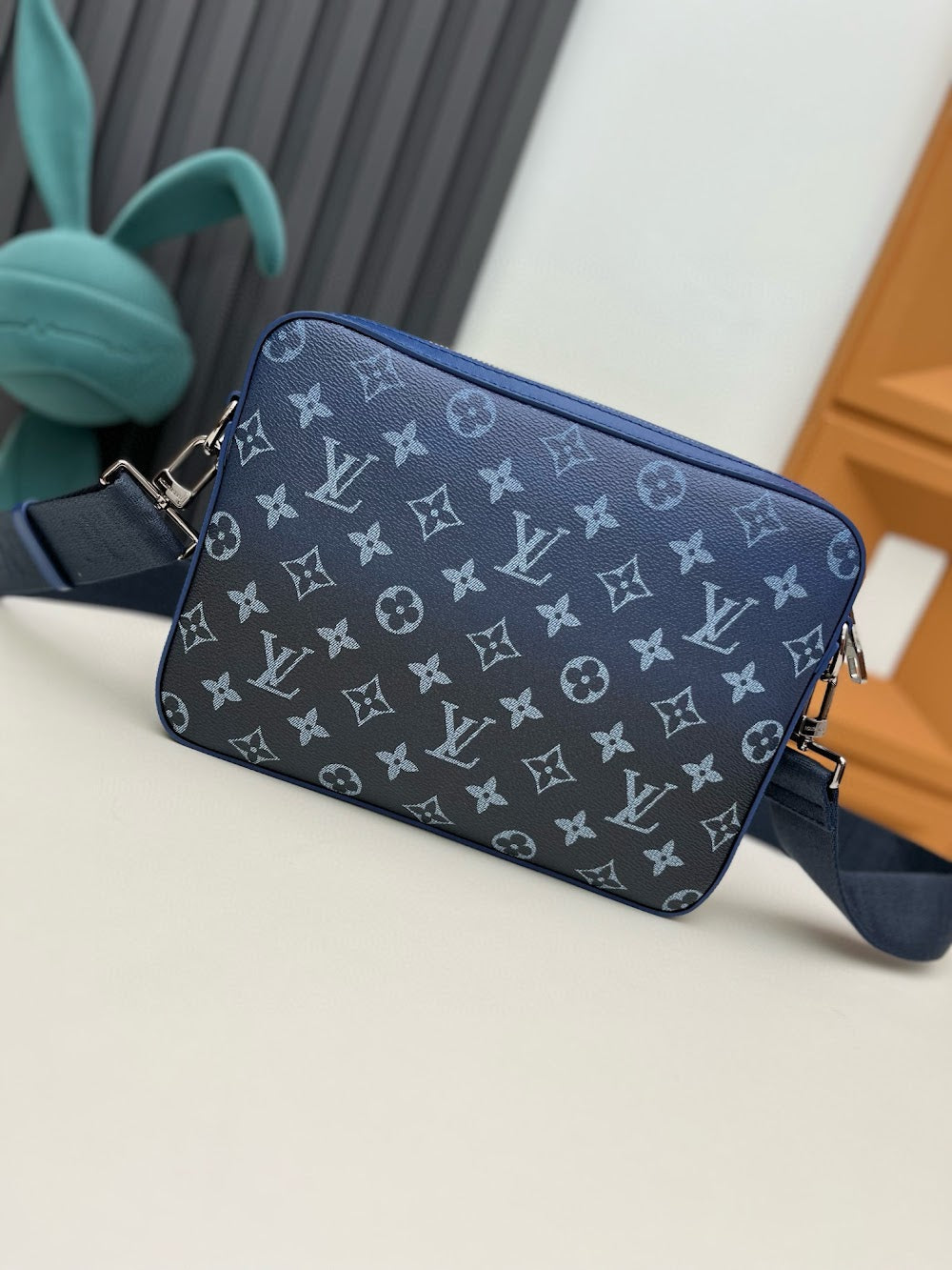 Dragons Bags ln Luxury Bag --70903