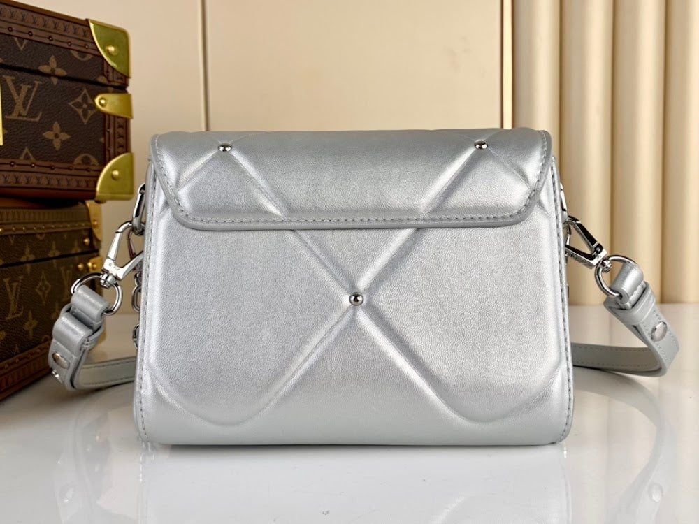 Dragons Bags ln Luxury Bag --60699