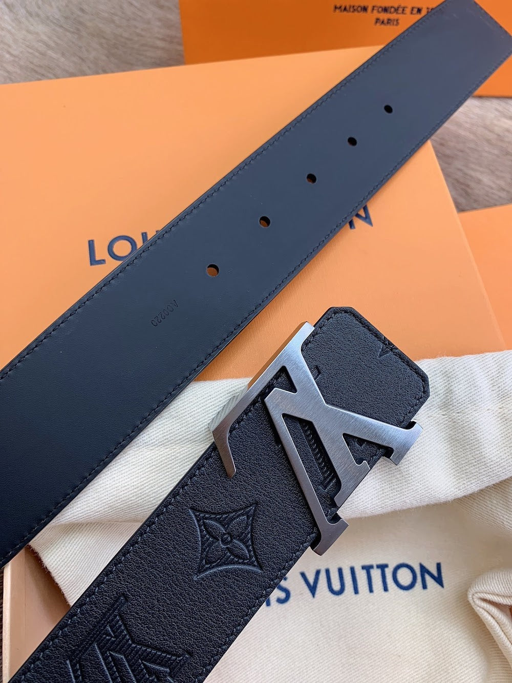 Dragons Bags ln Luxury Belt --100600