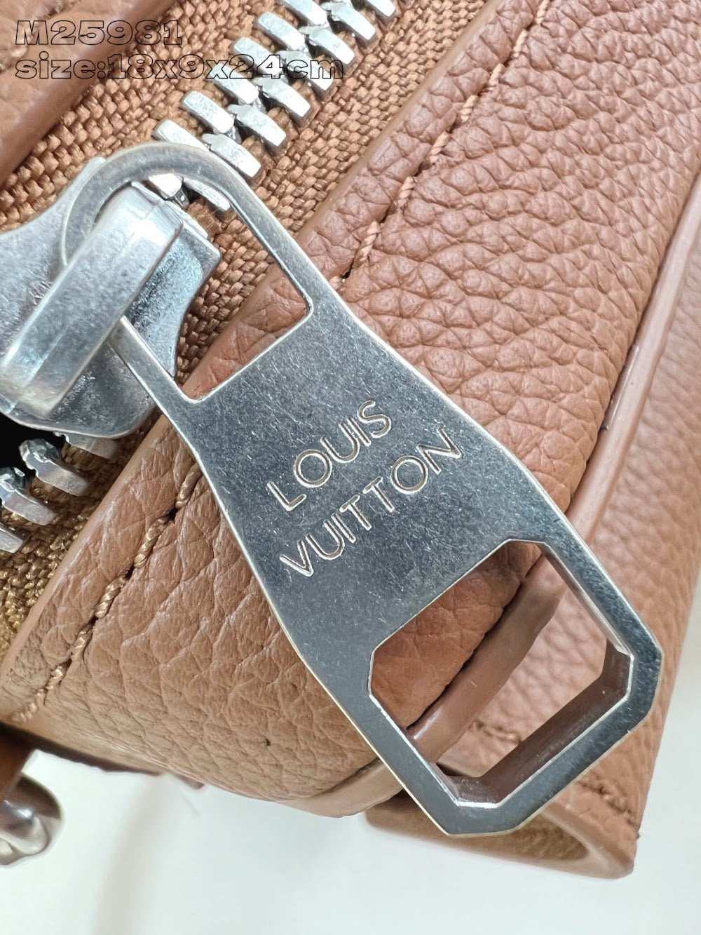 Dragons Bags ln Luxury Bag --97570