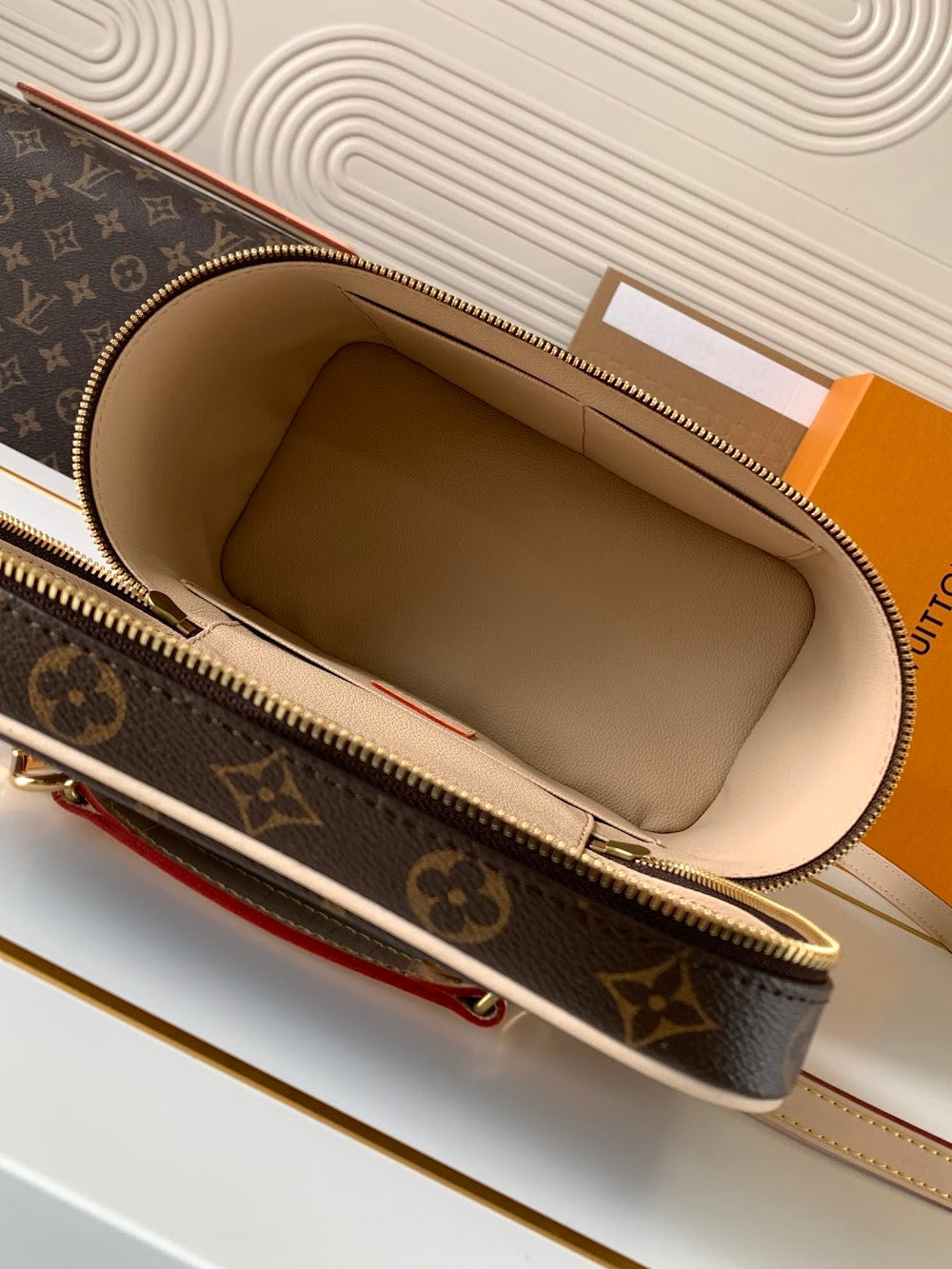 Dragons Bags ln Luxury Bag --81635