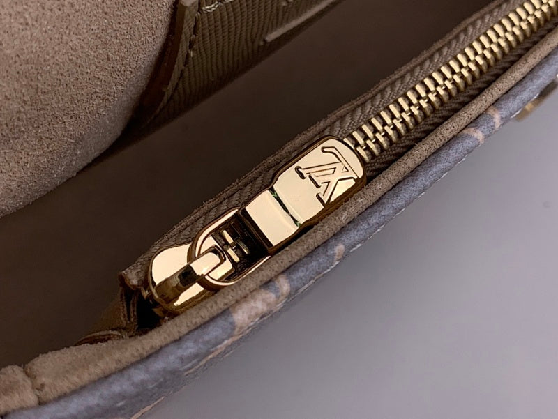 Dragons Bags ln Luxury Bag --62418