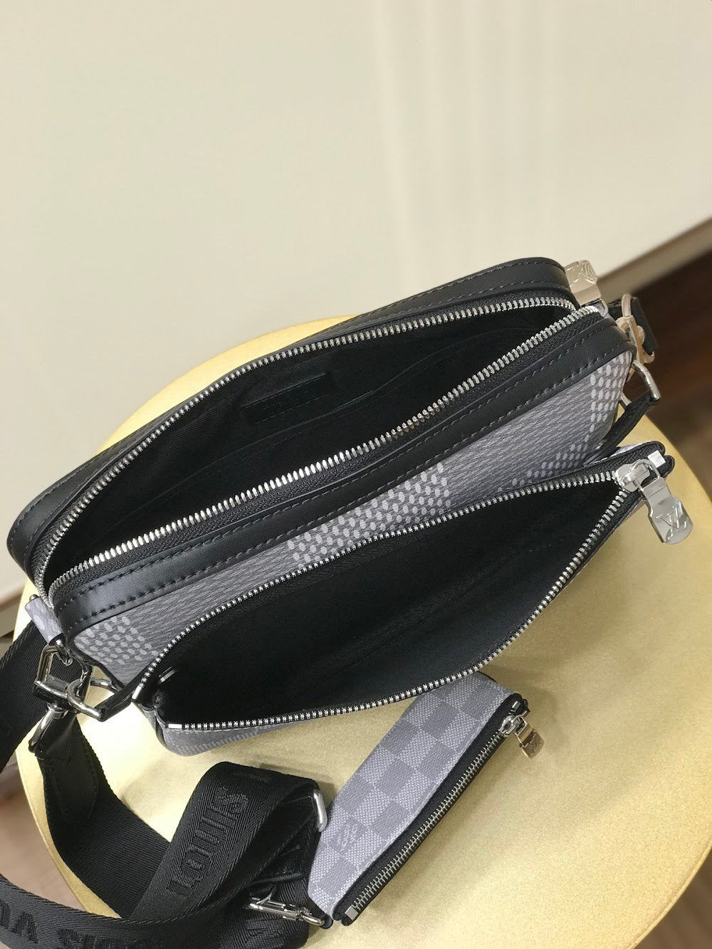 Dragons Bags ln Luxury Bag --60775