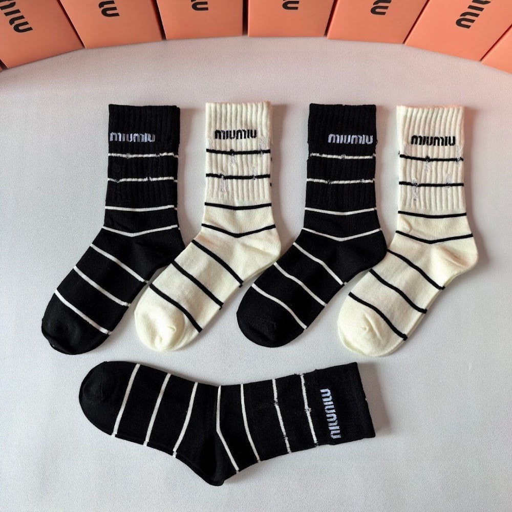 Dragons Bags Premium Luxury Socks --97942