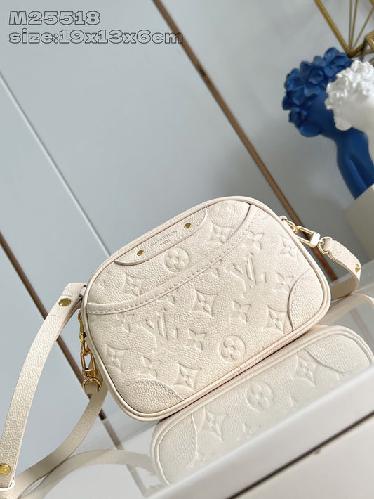 Dragons Bags ln Luxury Bag --97357