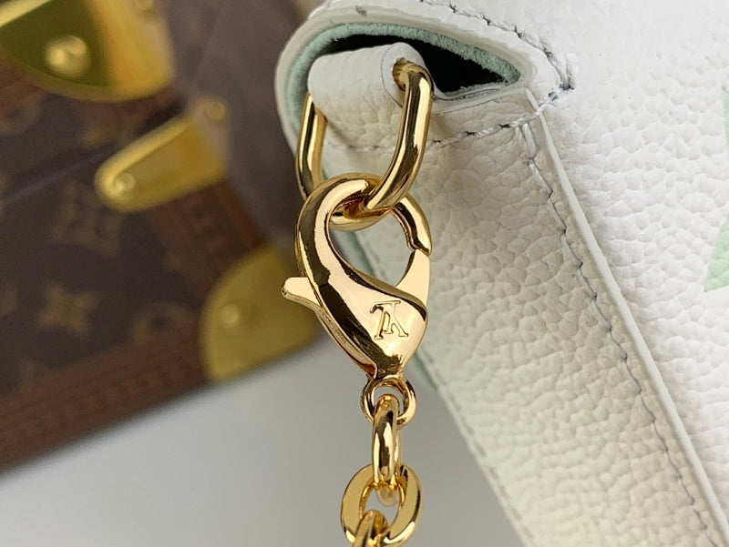 Dragons Bags ln Luxury Bag --68837