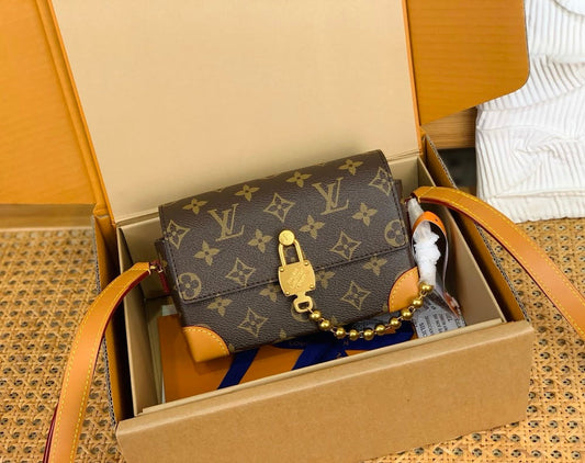 Dragons Bags ln Luxury Bag --97604