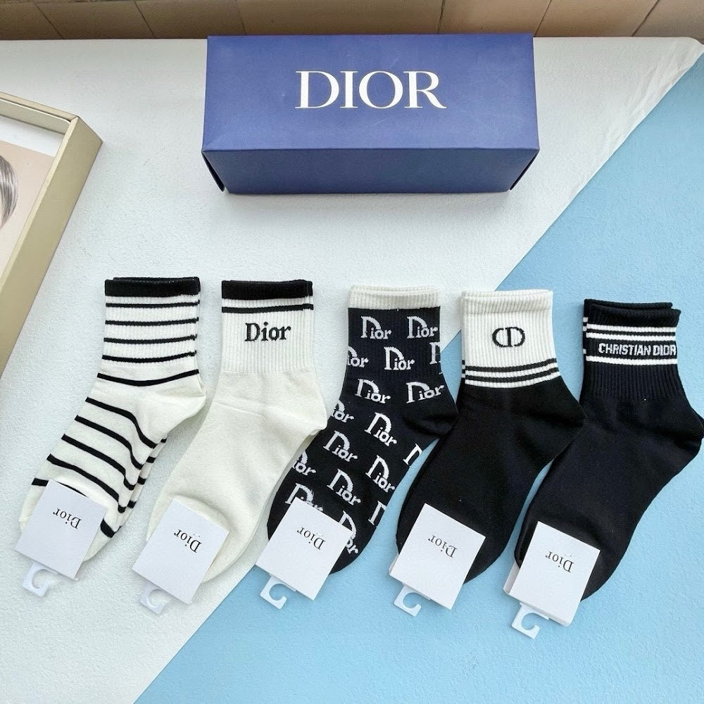 Dragons Bags Premium Luxury Socks --97645