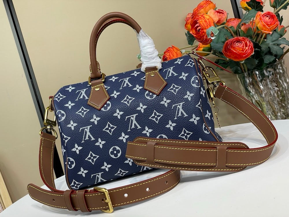 Dragons Bags ln Luxury Bag --95648