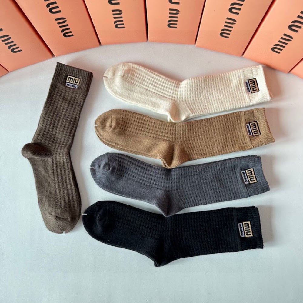 Dragons Bags Premium Luxury Socks --98017