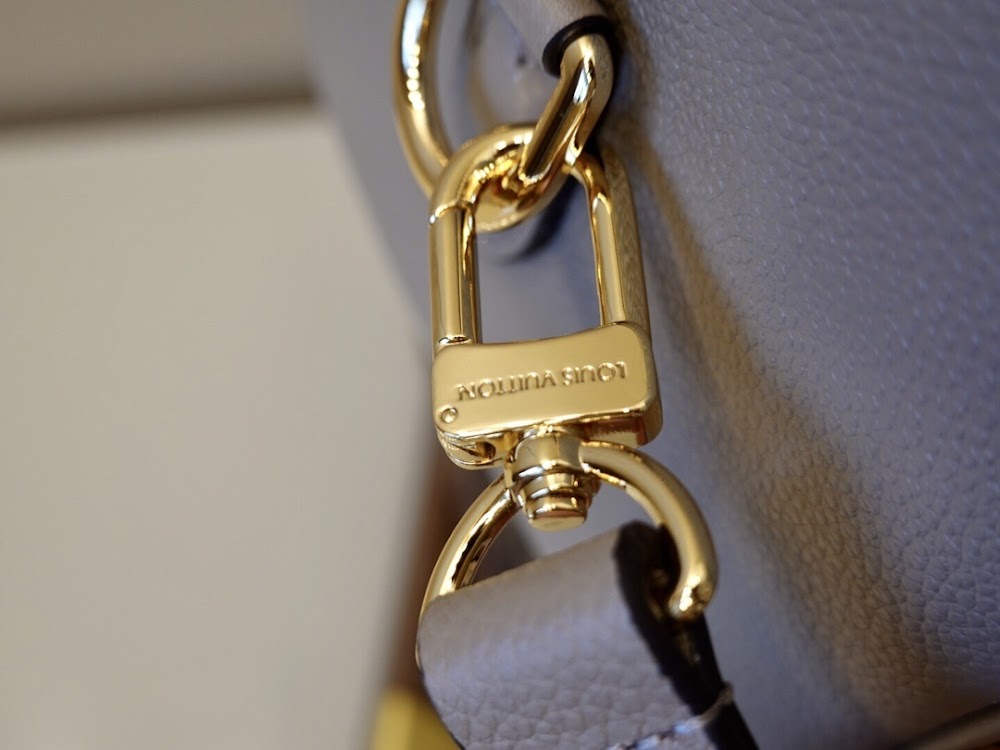 Dragons Bags ln Luxury Bag --60257