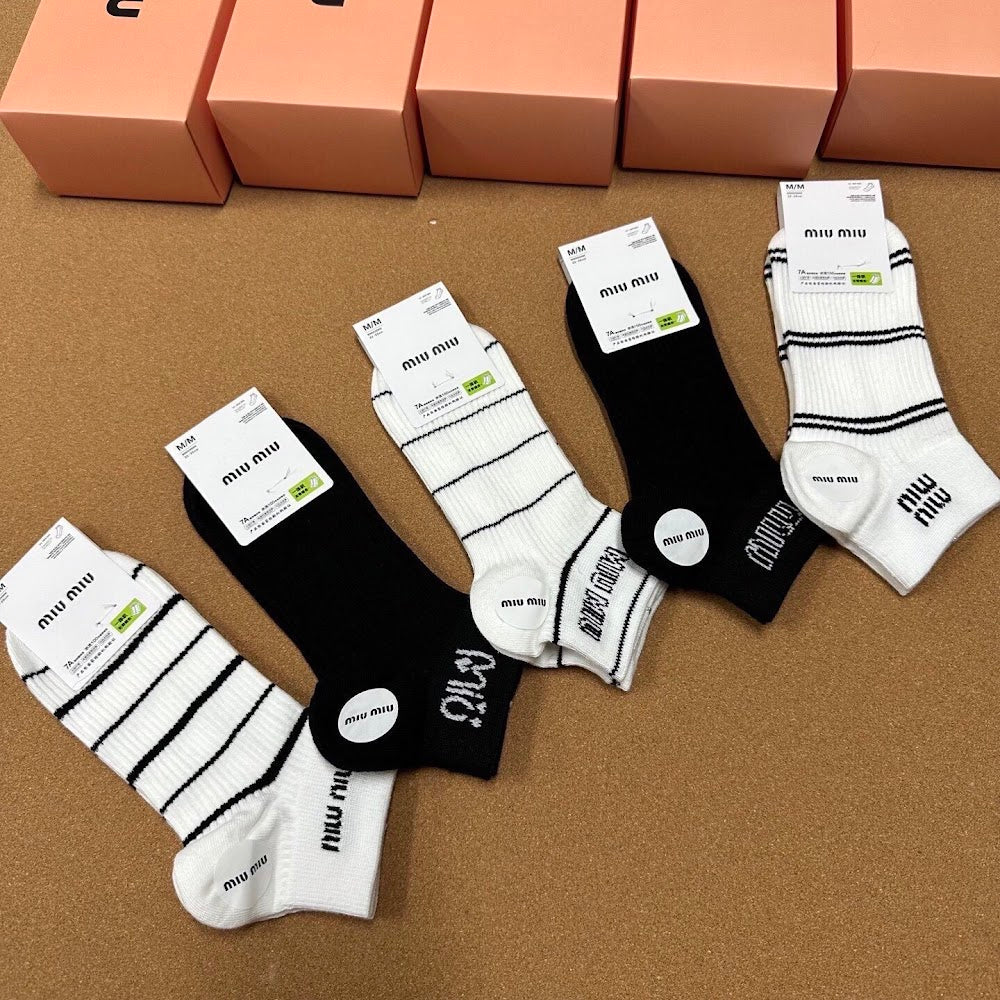 Dragons Bags Premium Luxury Socks --98450