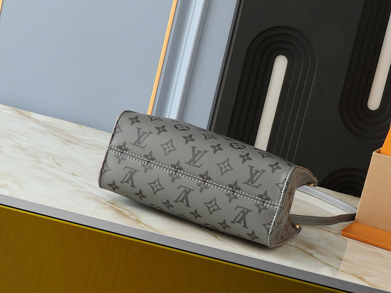Dragons Bags ln Luxury Bag --81535