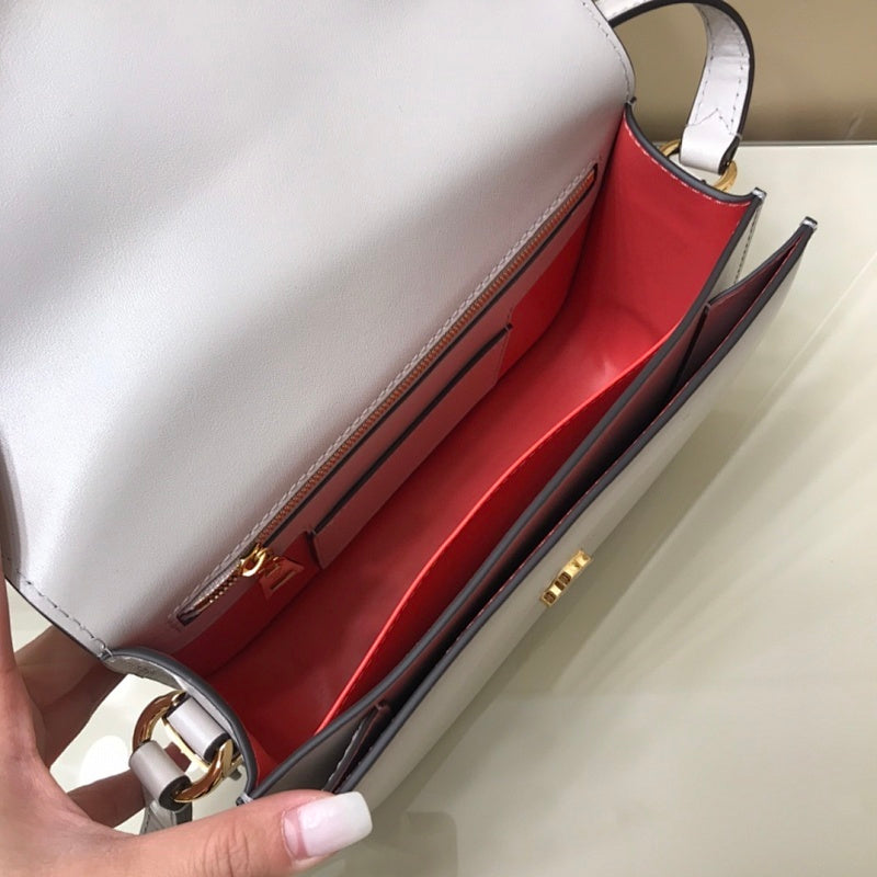 Dragons Bags ln Luxury Bag --58912