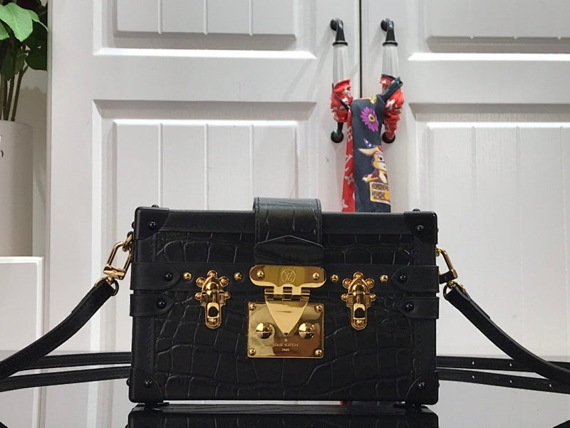 Dragons Bags ln Luxury Bag --60060