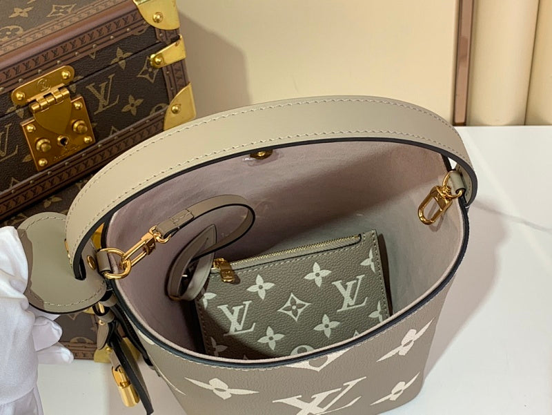 Dragons Bags ln Luxury Bag --62656