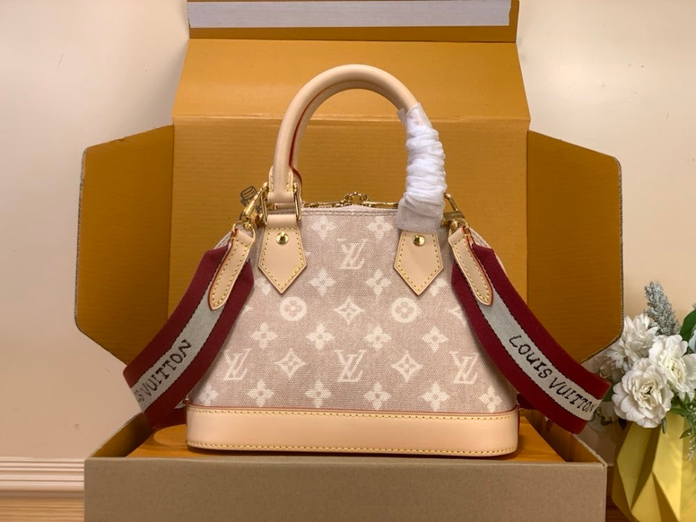 Dragons Bags ln Luxury Bag --95661
