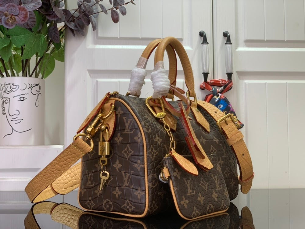 Dragons Bags ln Luxury Bag --97145