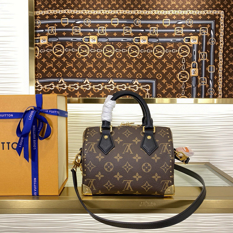 Dragons Bags ln Luxury Bag --81680