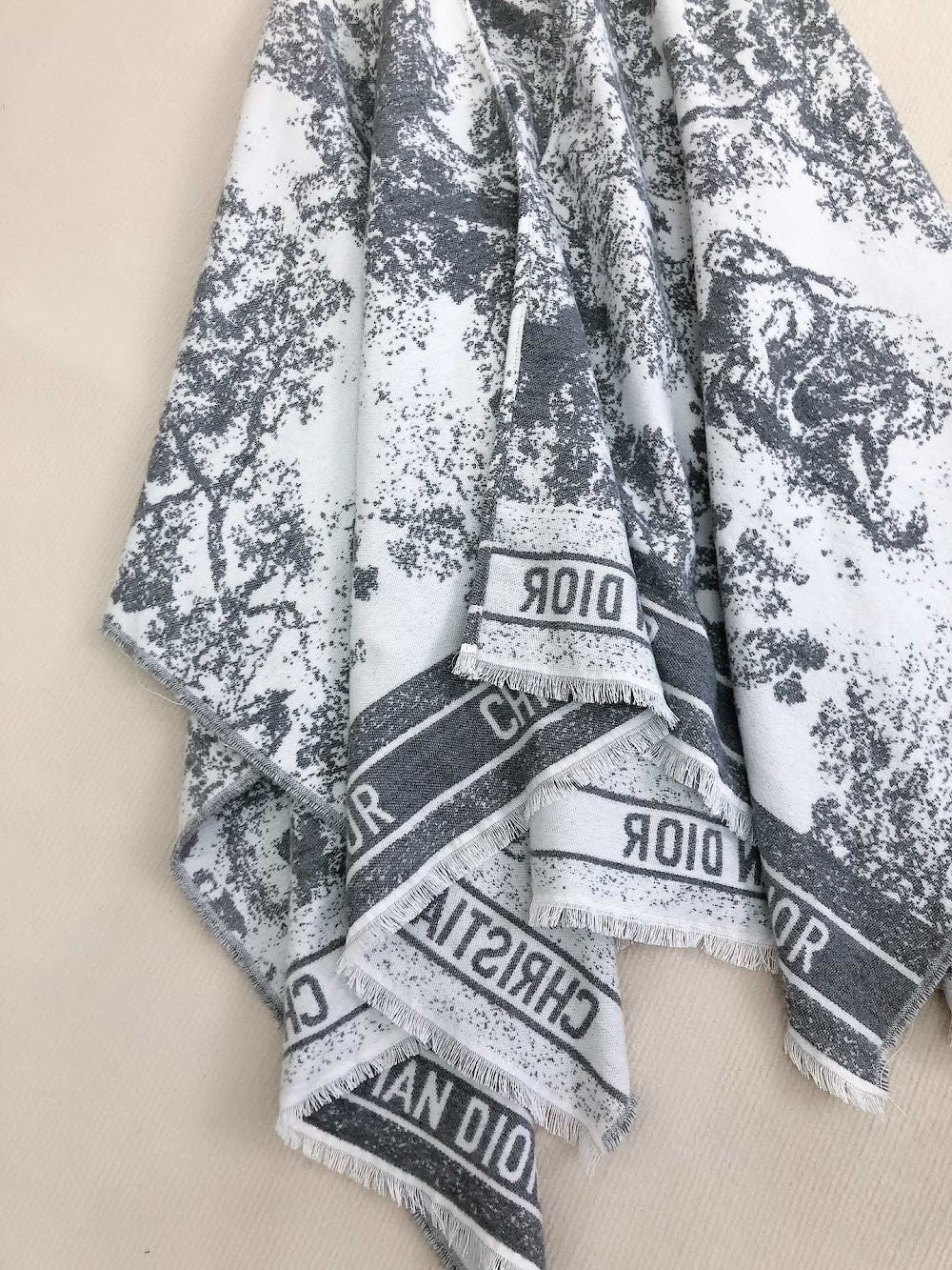 Dragons Bags Premium Designer Scarf --98794