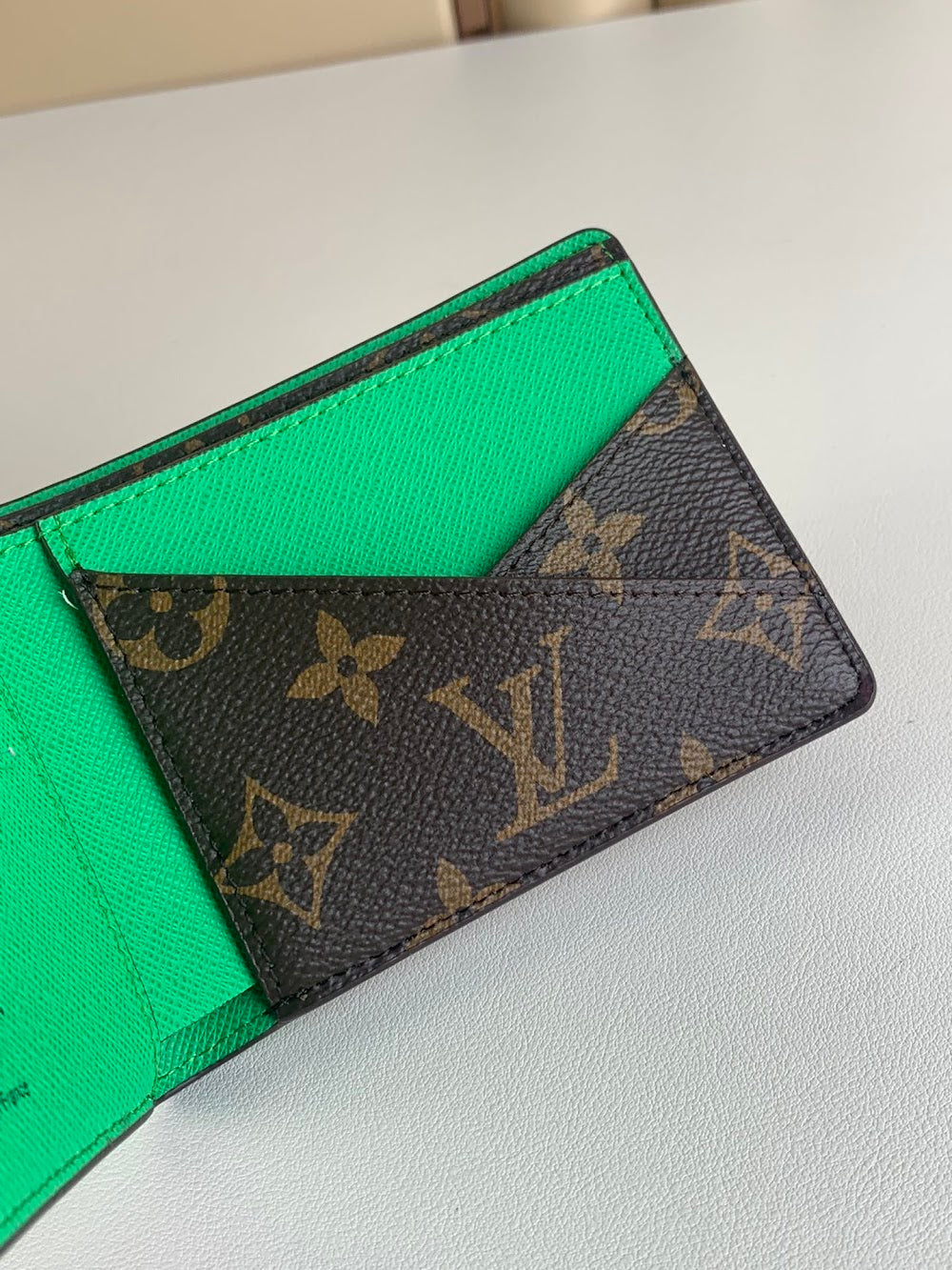 Dragons Bags ln Luxury Bag --67756