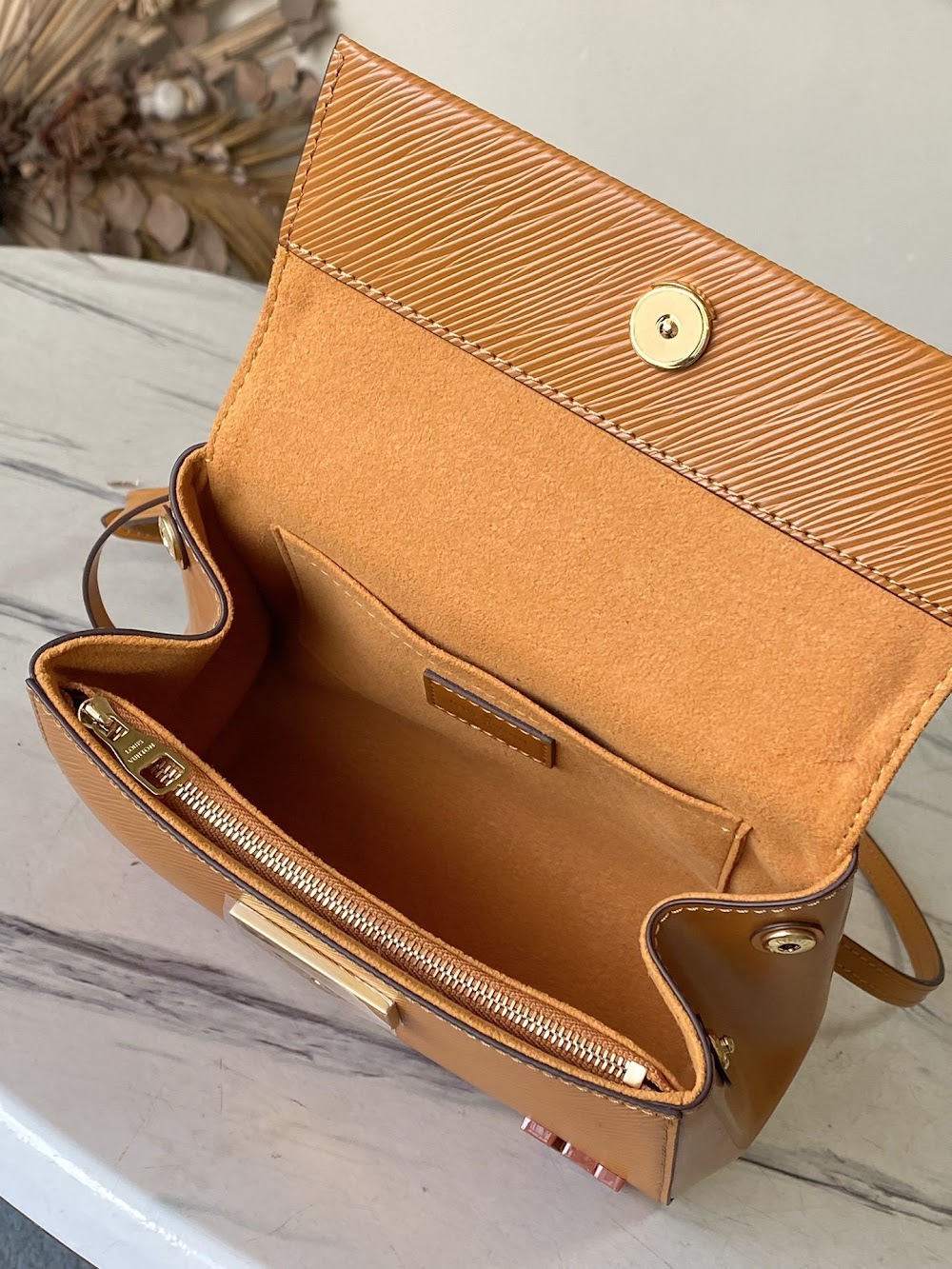 Dragons Bags ln Luxury Bag --95790