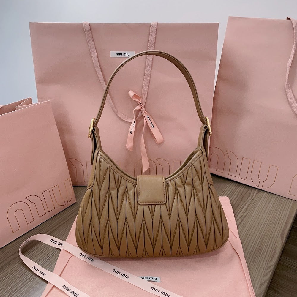 Dragons Bags Miun Miun Luxury Bag --123259