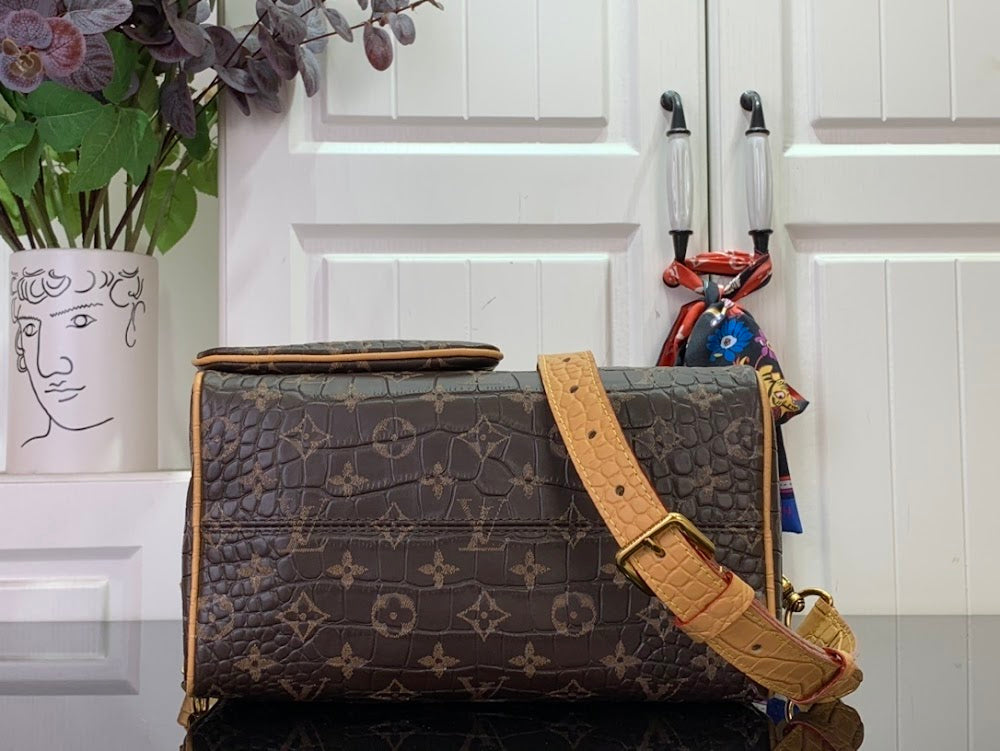 Dragons Bags ln Luxury Bag --97145