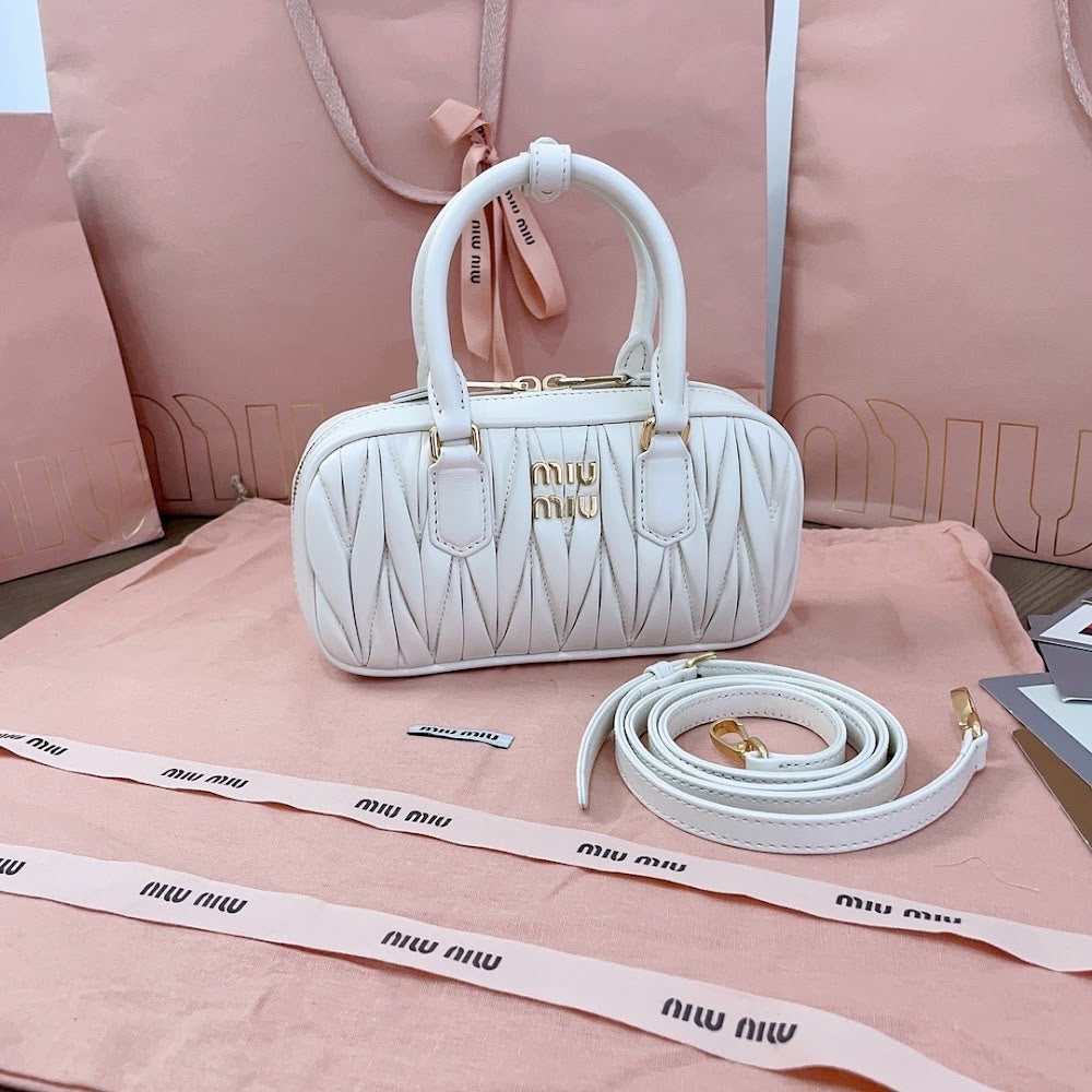 Dragons Bags Miun Miun Luxury Bag --123335