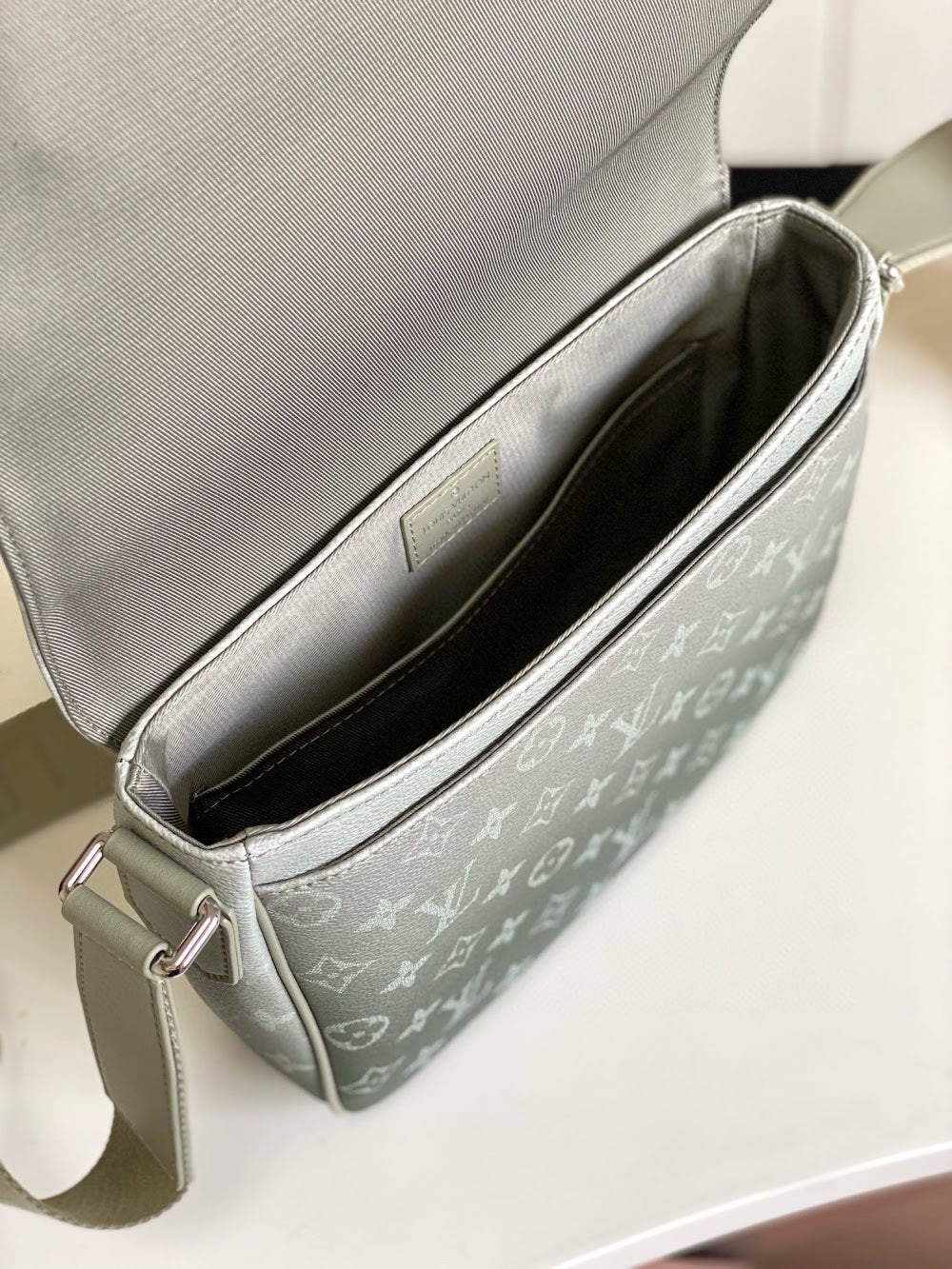 Dragons Bags ln Luxury Bag --71288