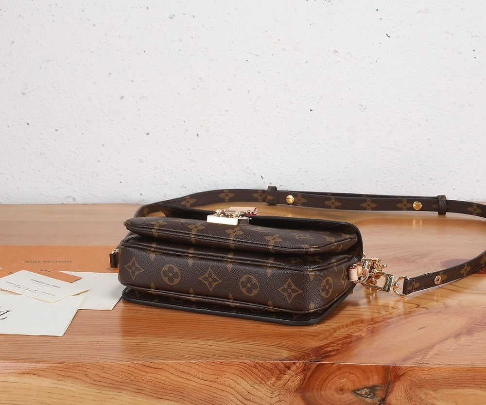 Dragons Bags ln Luxury Bag --97239