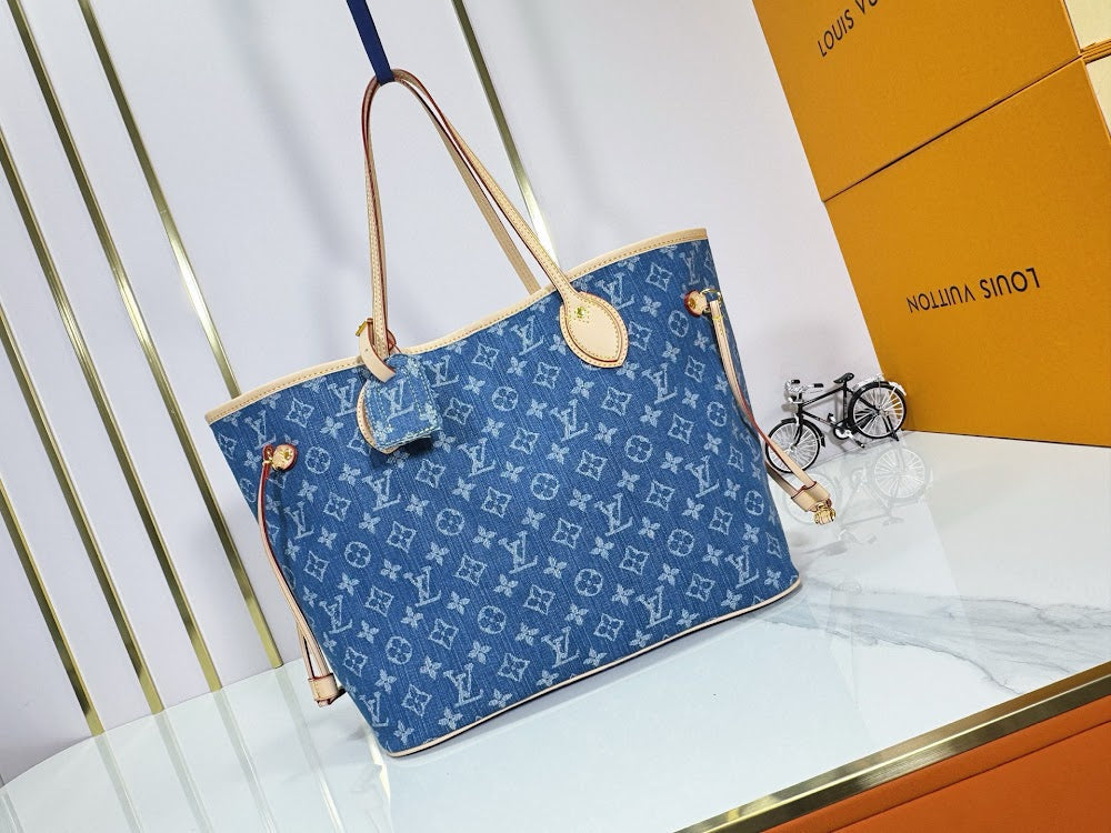 Dragons Bags ln Luxury Bag --81710