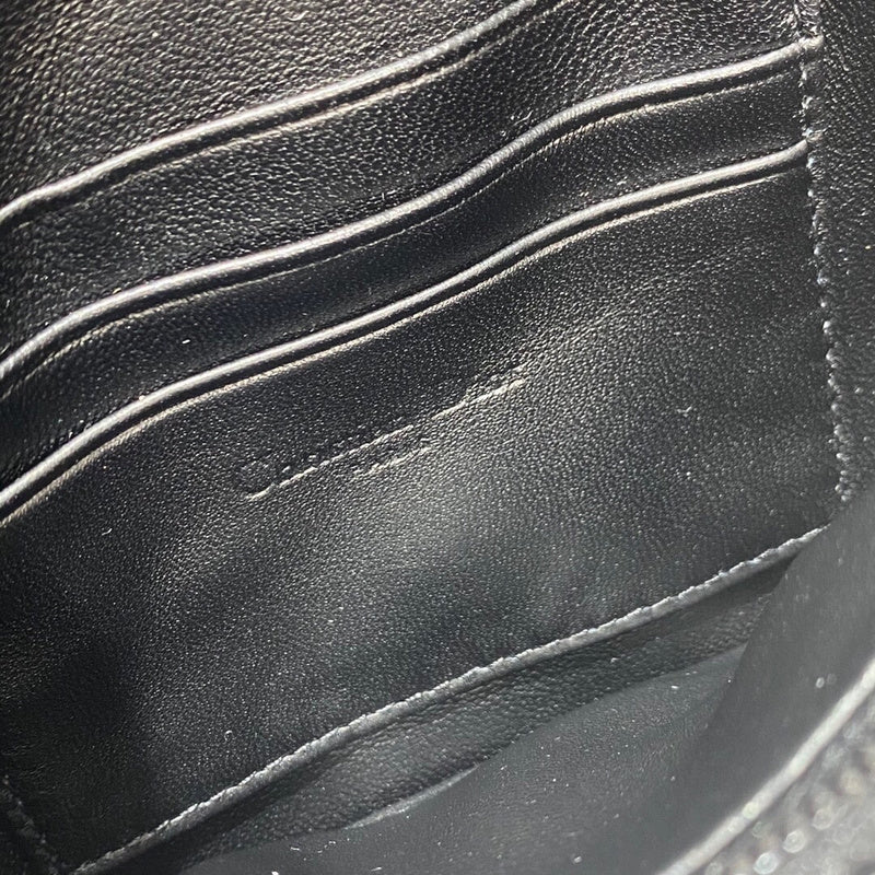 Dragons Bags Detail