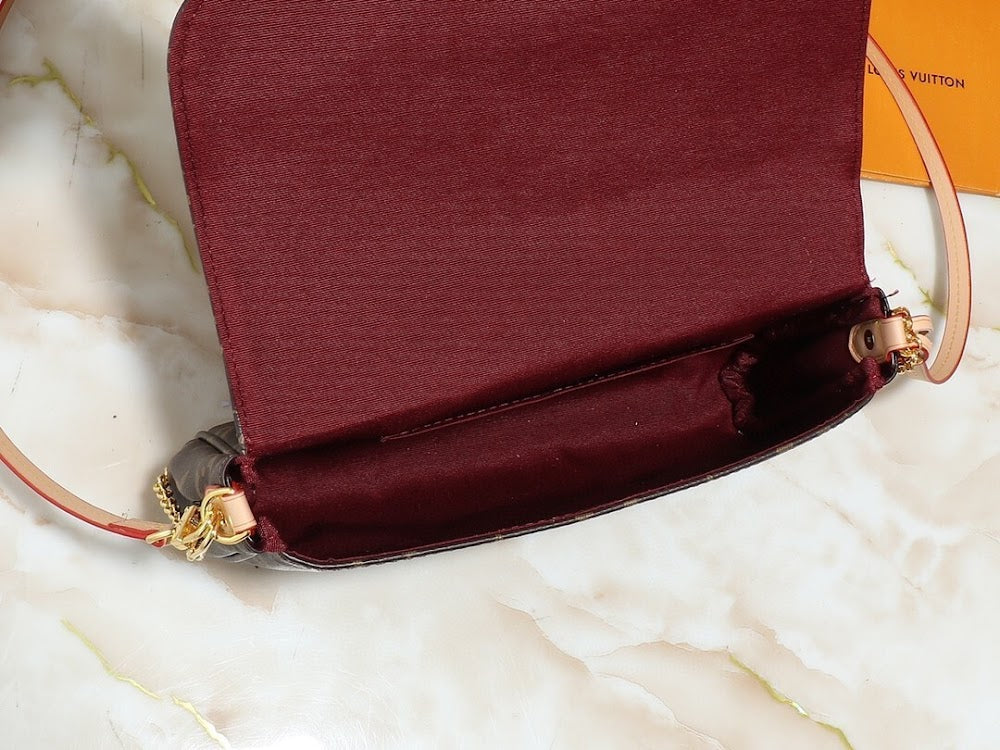 Dragons Bags ln Luxury Bag --76690
