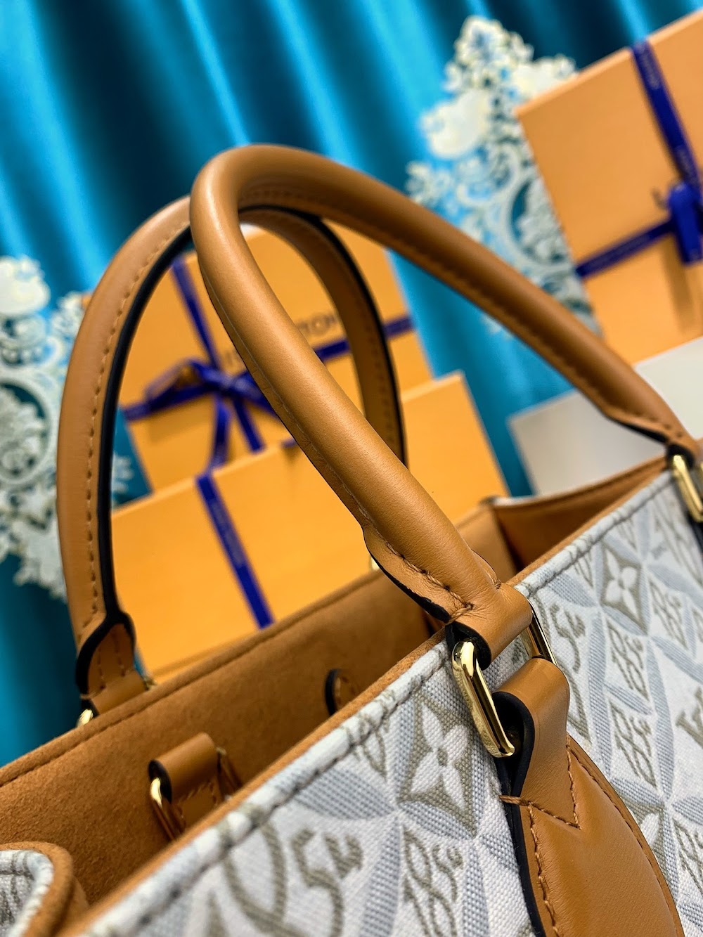 Dragons Bags ln Luxury Bag --60685