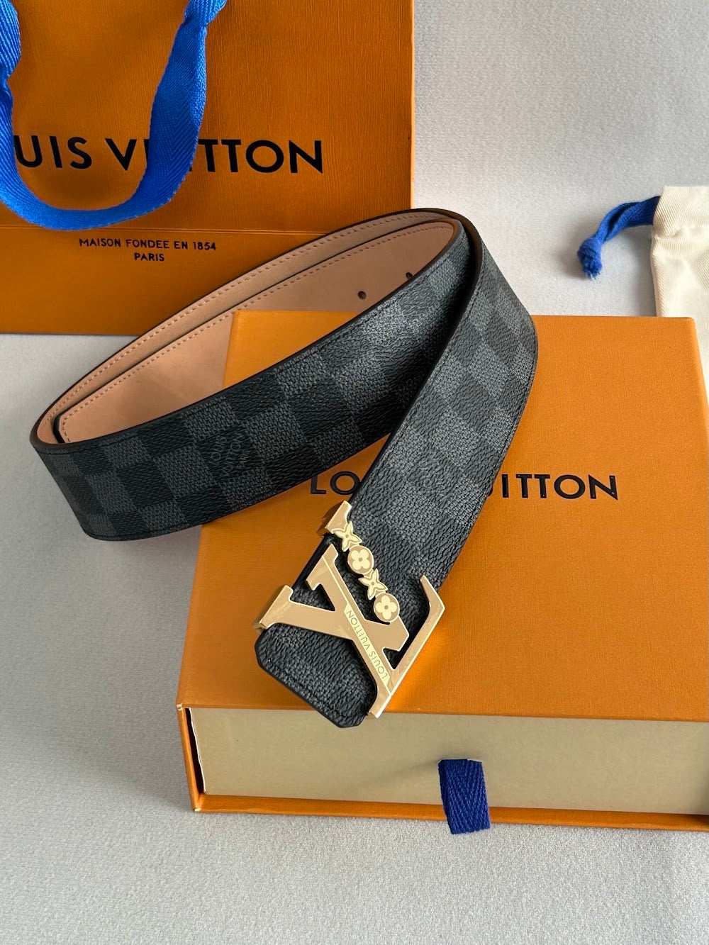 Dragons Bags ln Luxury Belt --110070