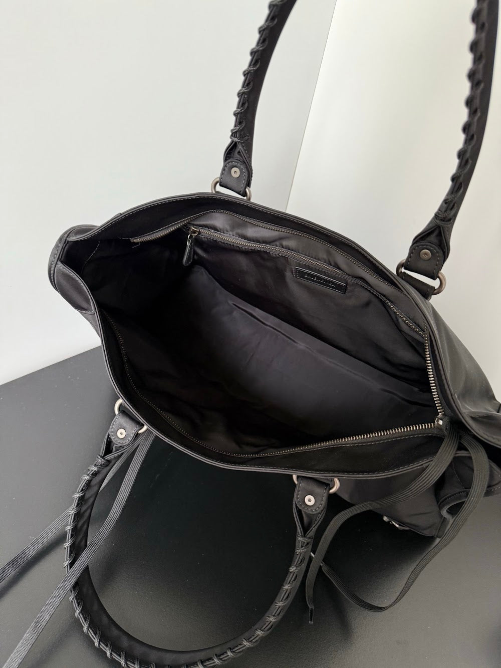 Dragons Bags Balenciaga Luxury Bag --111686