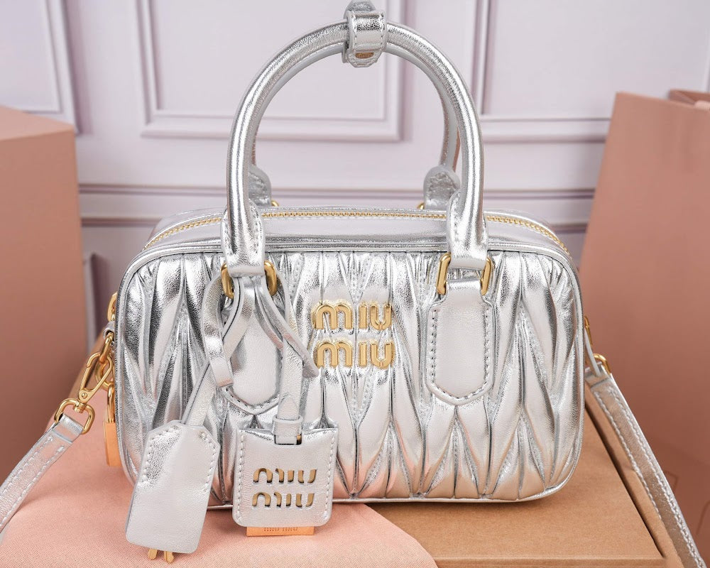 Dragons Bags Miun Miun Luxury Bag --123616