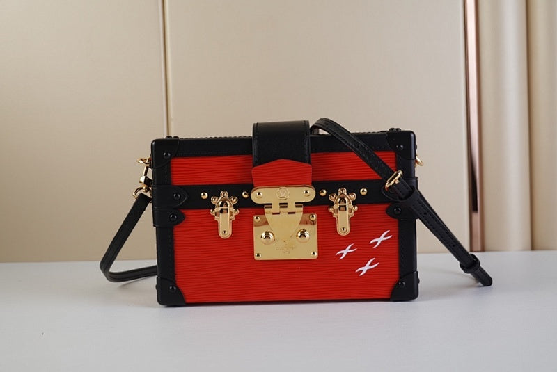 Dragons Bags ln Luxury Bag --67829