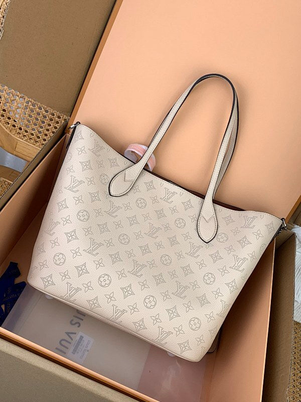 Dragons Bags ln Luxury Bag --61662