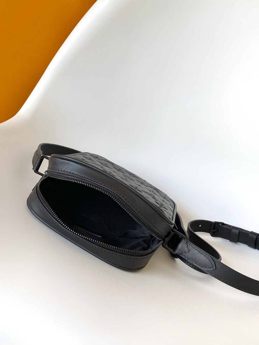 Dragons Bags ln Luxury Bag --71725