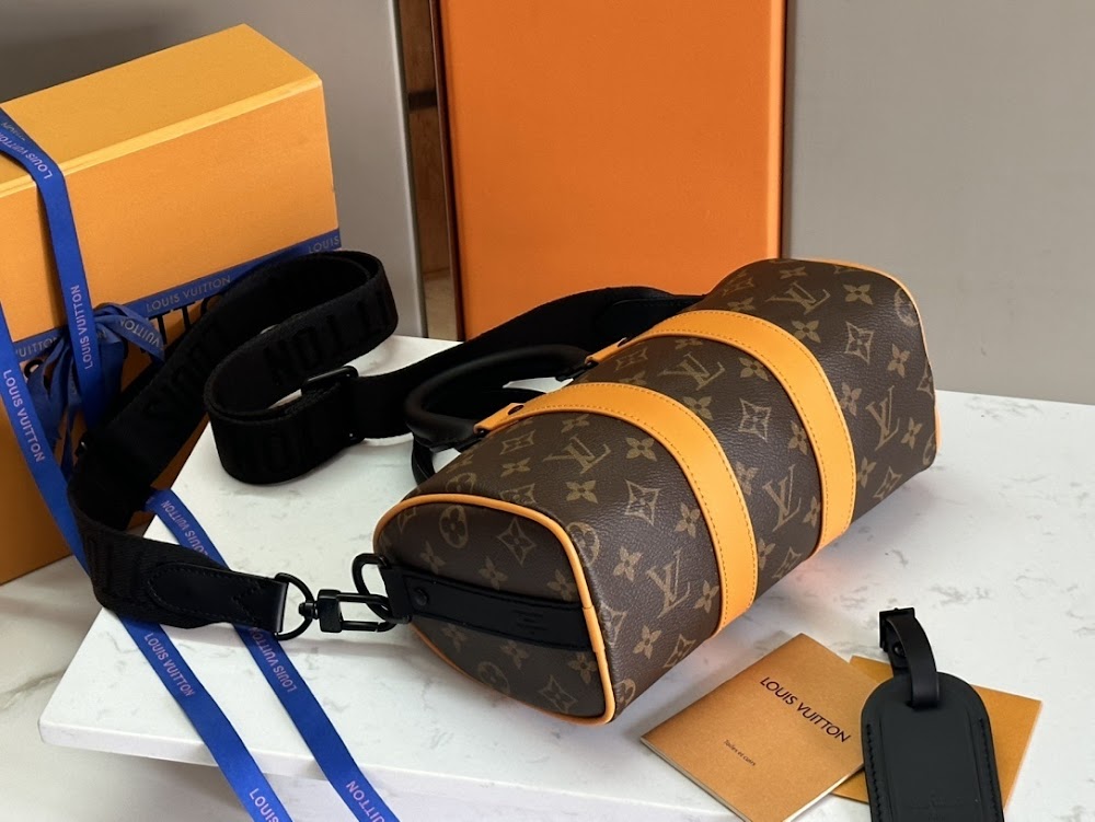 Dragons Bags ln Luxury Bag --70349