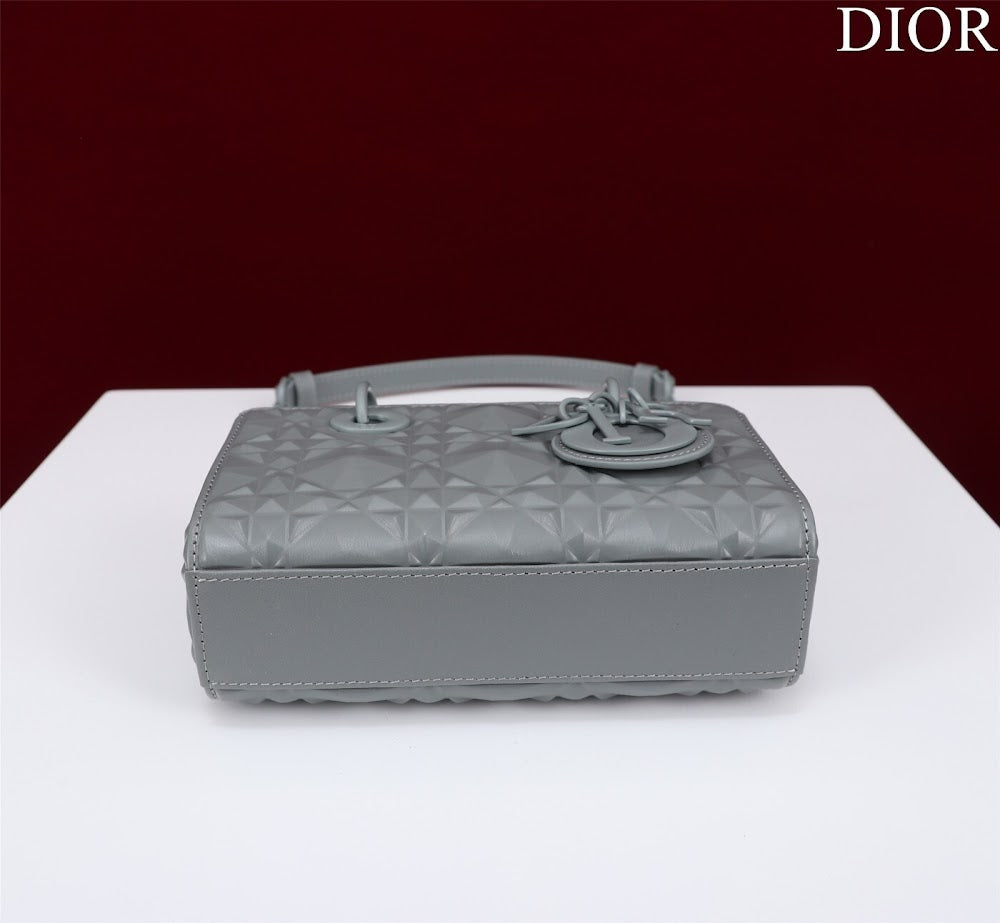 Dragons BagsDiorn Luxury Bag --116477
